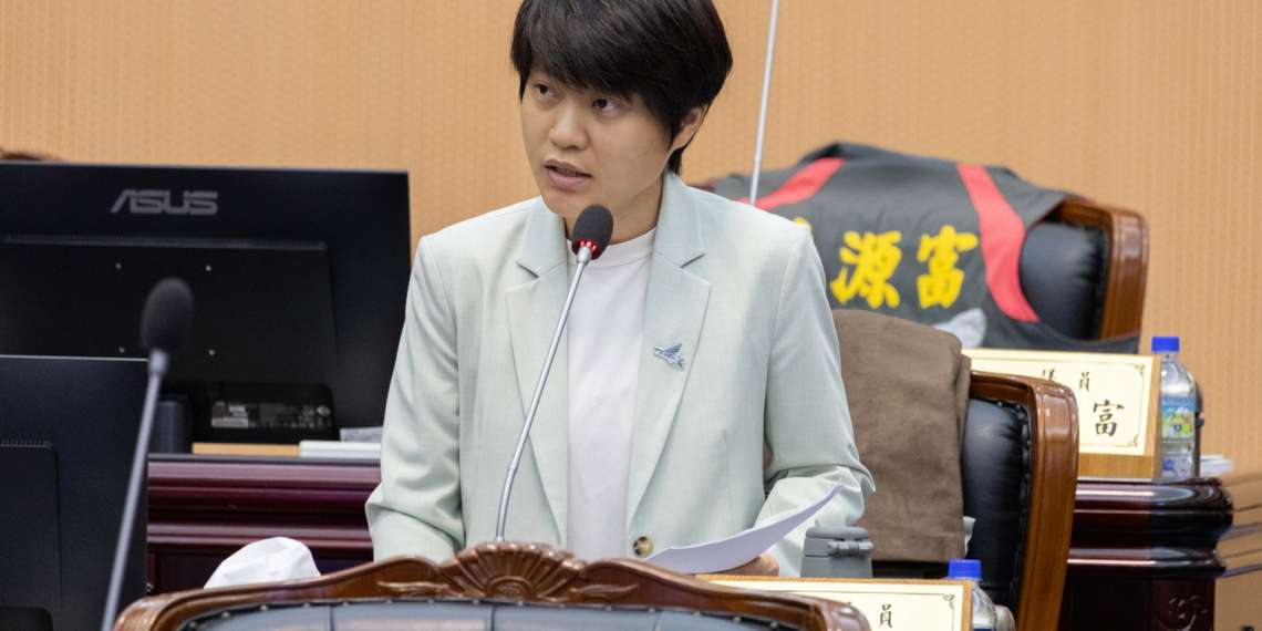 議員林則葹質詢關切關校園污水下水道接管不到三成及光復馬太鞍溪堰塞湖災後光復、鳳林及萬榮健檢