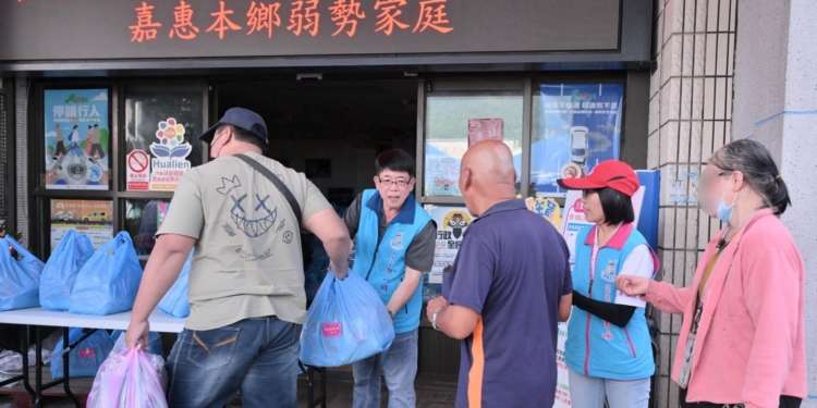 吉安鄉整備千份物資關懷鄉內身障鄉親